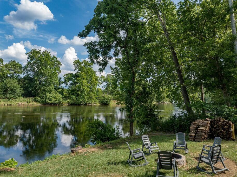 Riverside Oasis With Stunning Views, Cozy Firepit! Luray Eksteriør billede